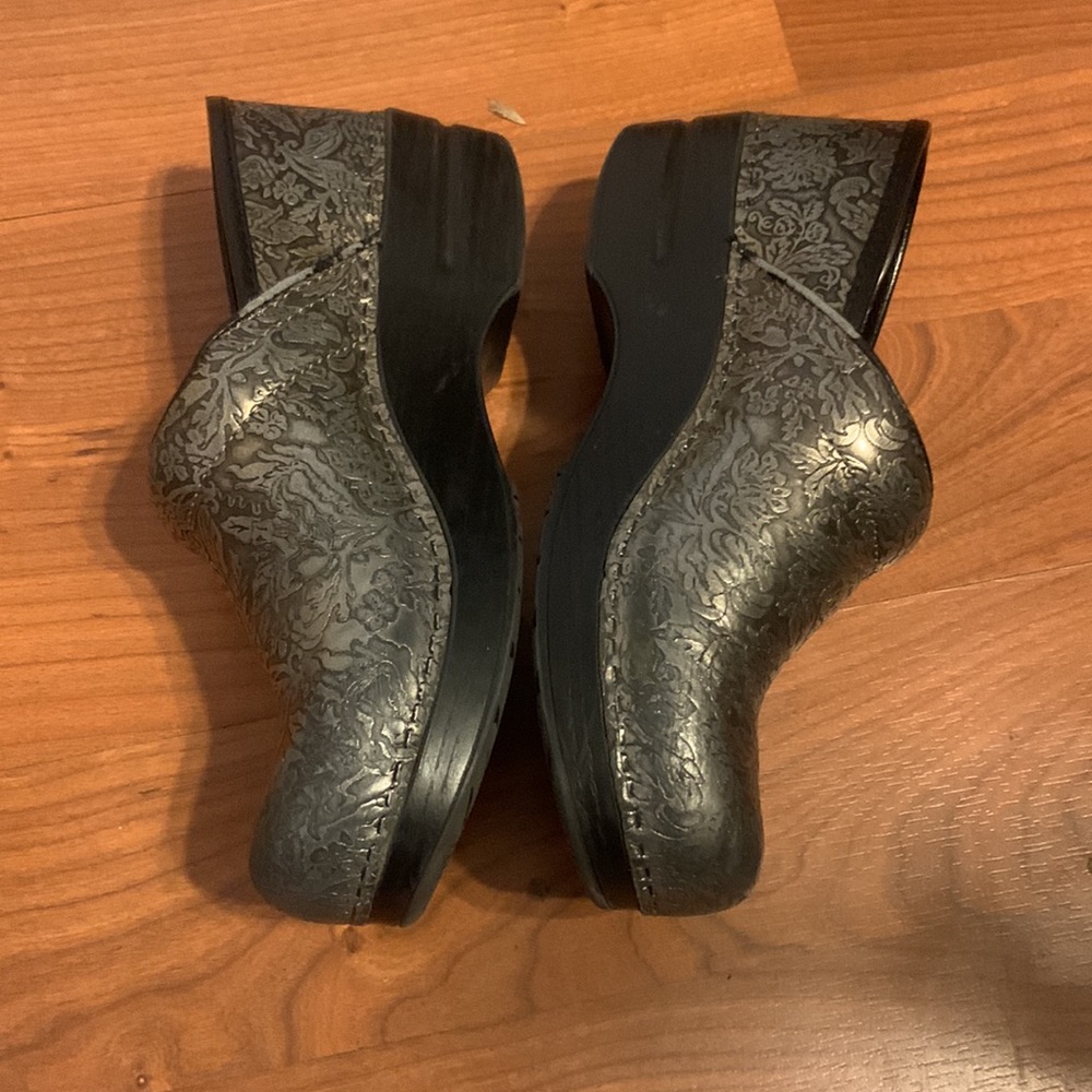 Dansko Guc. Metallic Flower Patterned Danskos - image 2
